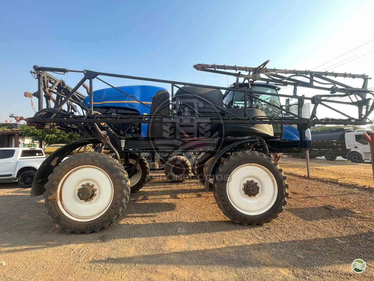PULVERIZADOR NEW HOLLAND SP2500 Tração 4x4 Agronegócios Parecis CAMPO NOVO DO PARECIS MATO GROSSO MT