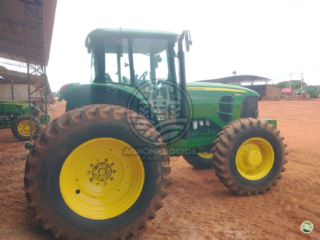 TRATOR JOHN DEERE JOHN DEERE 6180J Tração 4x4 Agronegócios Parecis CAMPO NOVO DO PARECIS MATO GROSSO MT