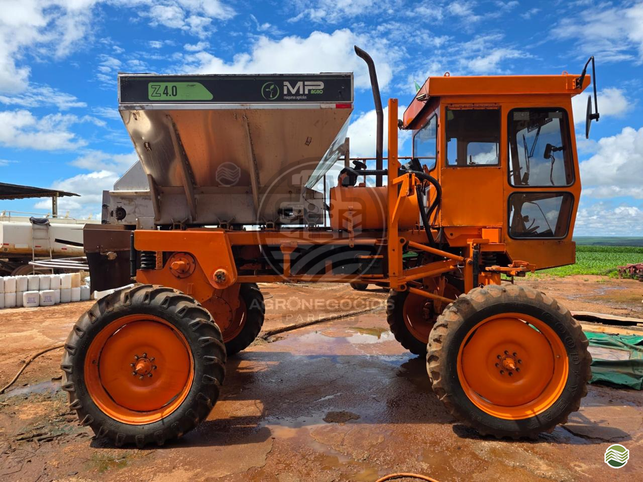 DISTRIBUIDOR AUTOPROPELIDO MP AGRO MP AGRO Z4.0 Agronegócios Parecis CAMPO NOVO DO PARECIS MATO GROSSO MT