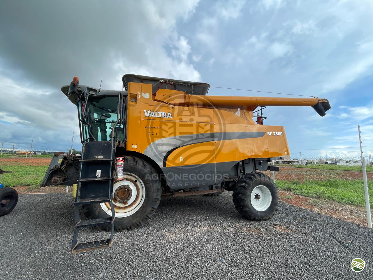 COLHEITADEIRA VALTRA VALTRA BC 7500 Agronegócios Parecis CAMPO NOVO DO PARECIS MATO GROSSO MT