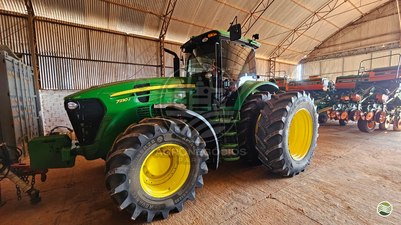 TRATOR JOHN DEERE JOHN DEERE 7230J Tração 4x4 Agronegócios Parecis CAMPO NOVO DO PARECIS MATO GROSSO MT