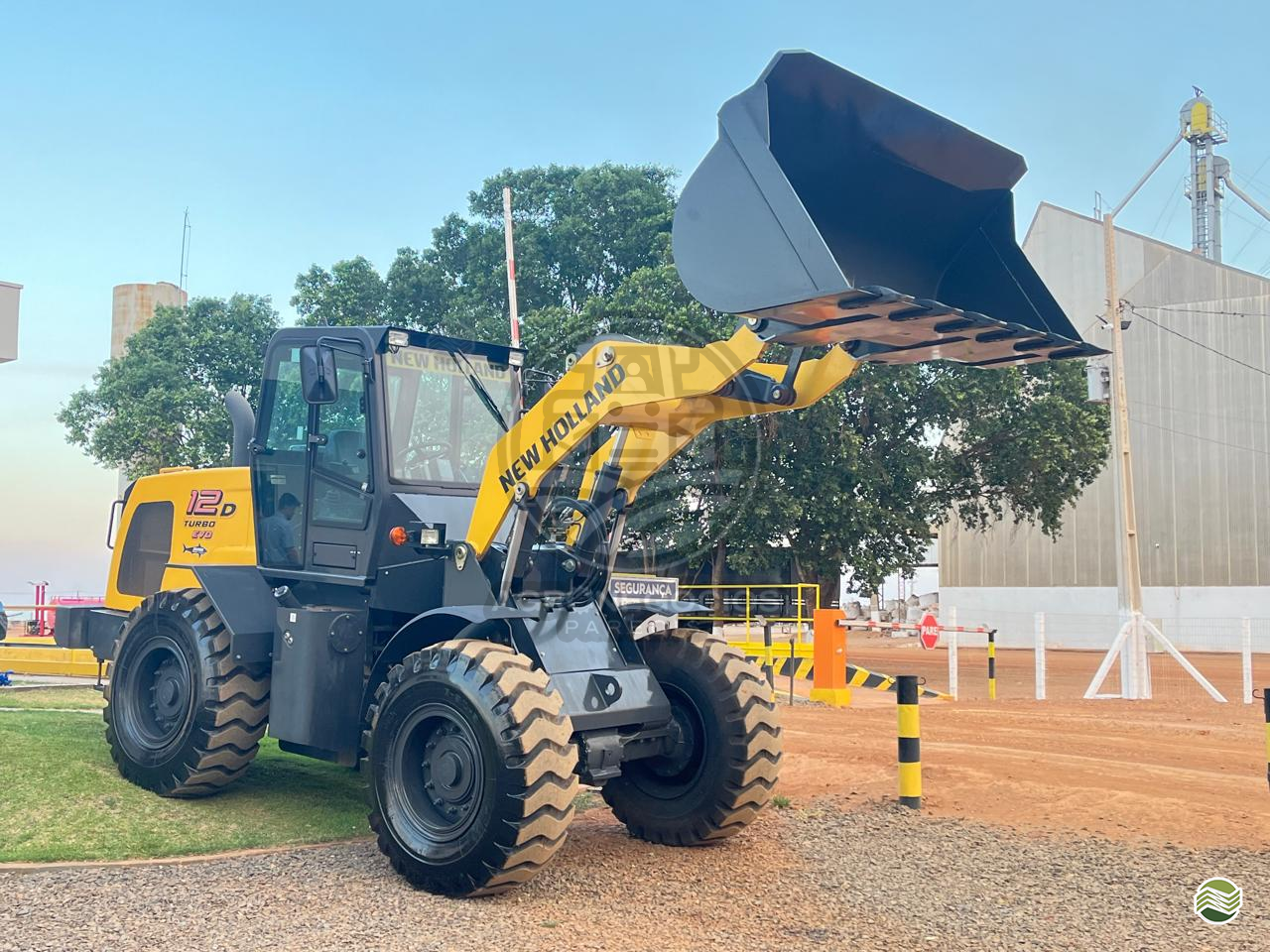 PA CARREGADEIRA NEW HOLLAND 12B Agronegócios Parecis CAMPO NOVO DO PARECIS MATO GROSSO MT