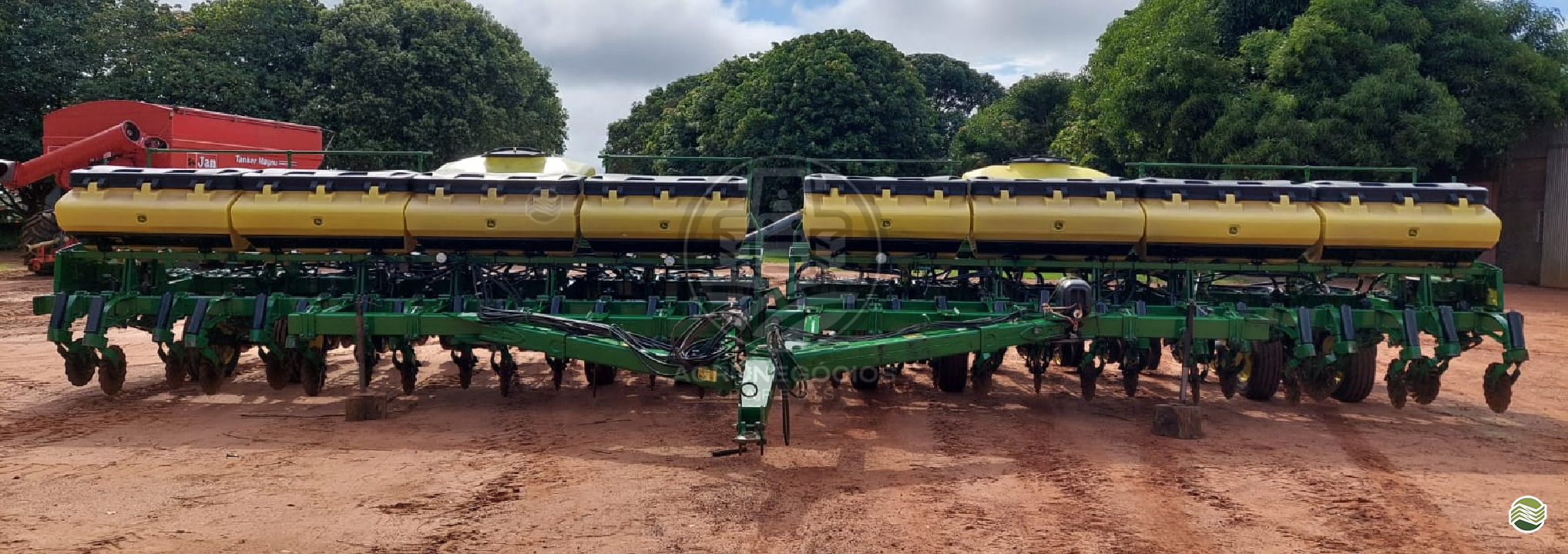 PLANTADEIRAS 2115 de Agronegócios Parecis