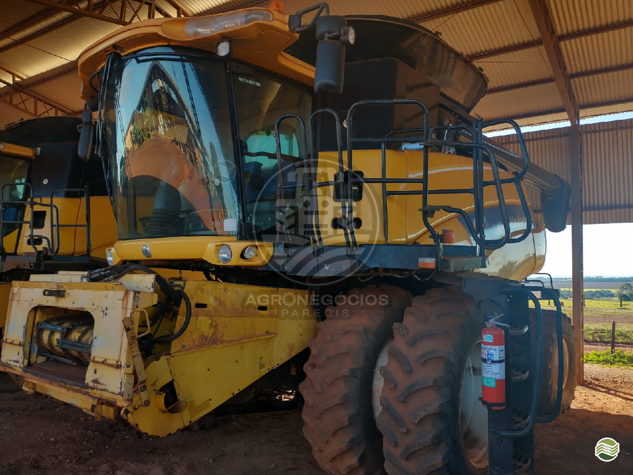 COLHEITADEIRA NEW HOLLAND CR 9060 Agronegócios Parecis CAMPO NOVO DO PARECIS MATO GROSSO MT