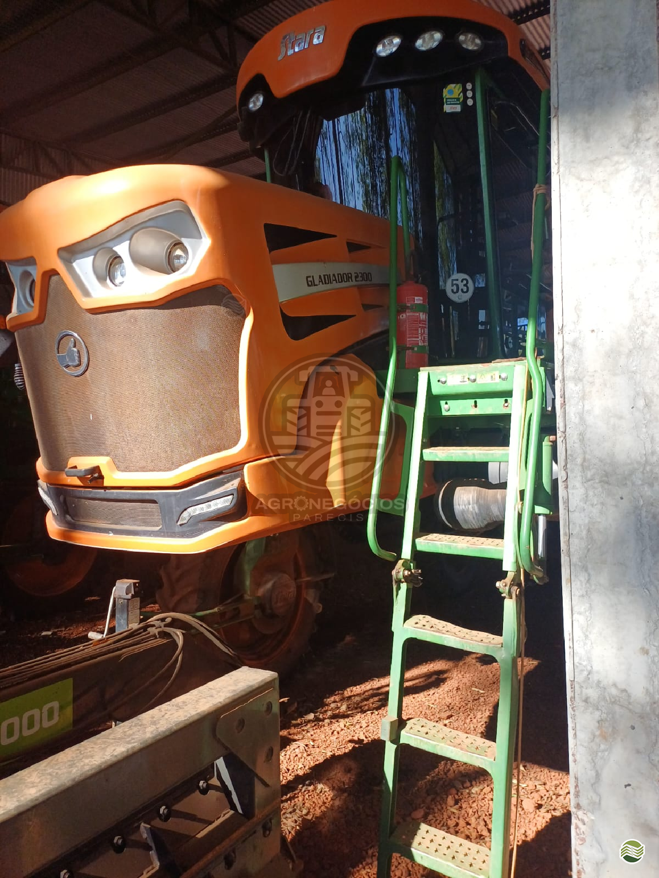 PULVERIZADOR STARA GLADIADOR 2300 Tração 4x4 Agronegócios Parecis CAMPO NOVO DO PARECIS MATO GROSSO MT