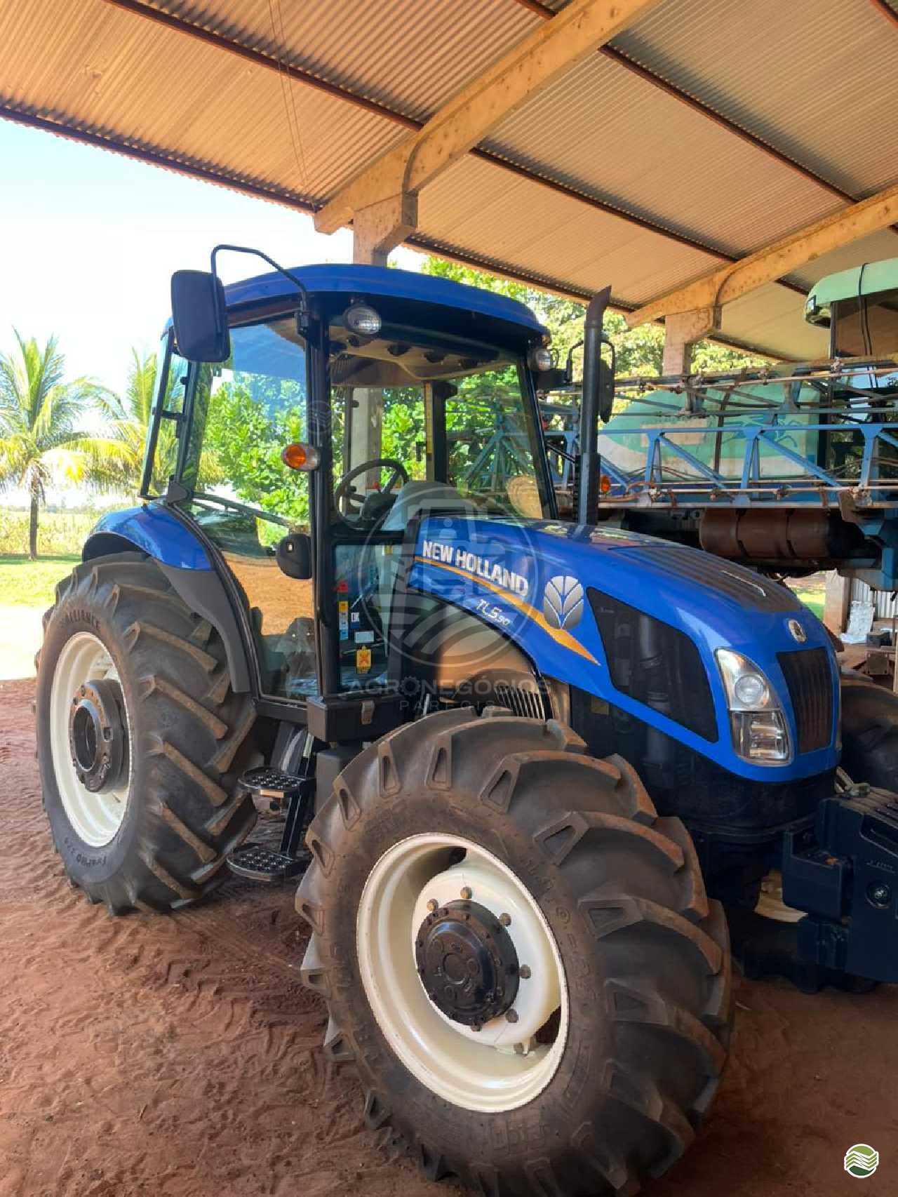 TRATOR NEW HOLLAND NEW TL5.90 Tração 4x4 Agronegócios Parecis CAMPO NOVO DO PARECIS MATO GROSSO MT