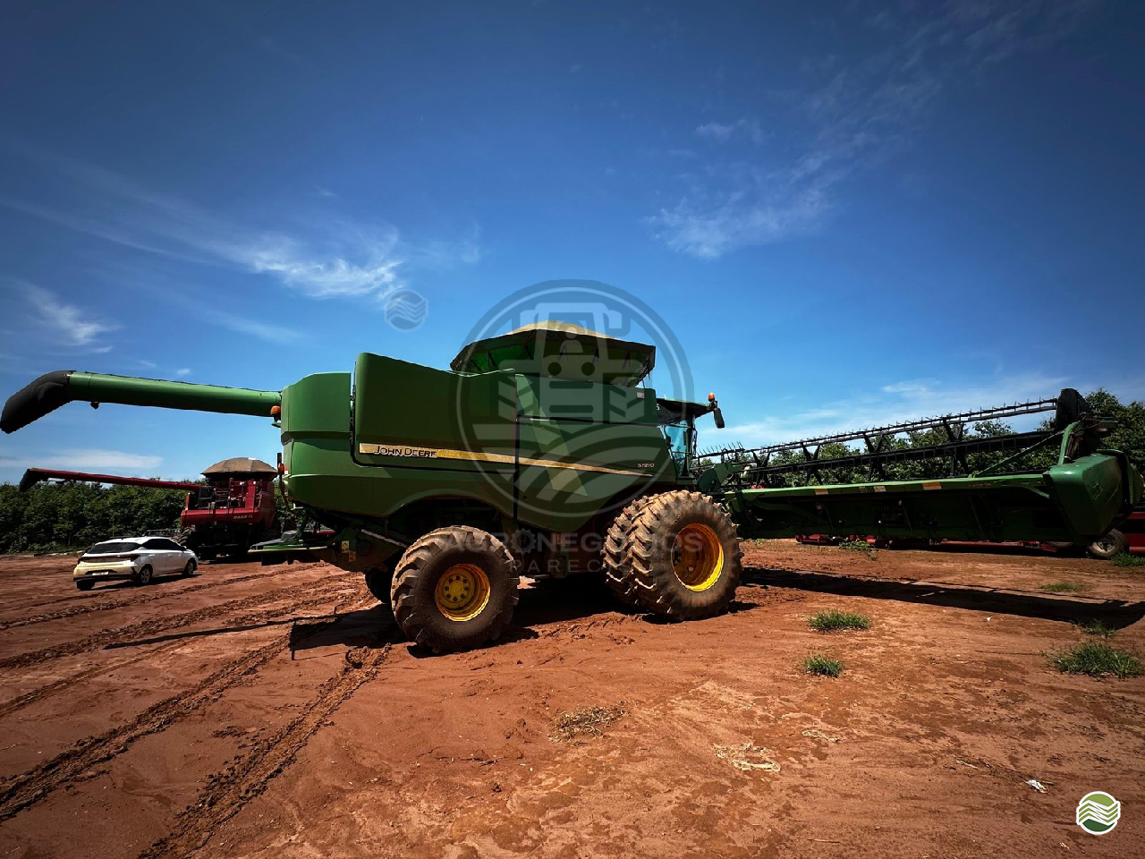 COLHEITADEIRA JOHN DEERE JOHN DEERE S680 Agronegócios Parecis CAMPO NOVO DO PARECIS MATO GROSSO MT