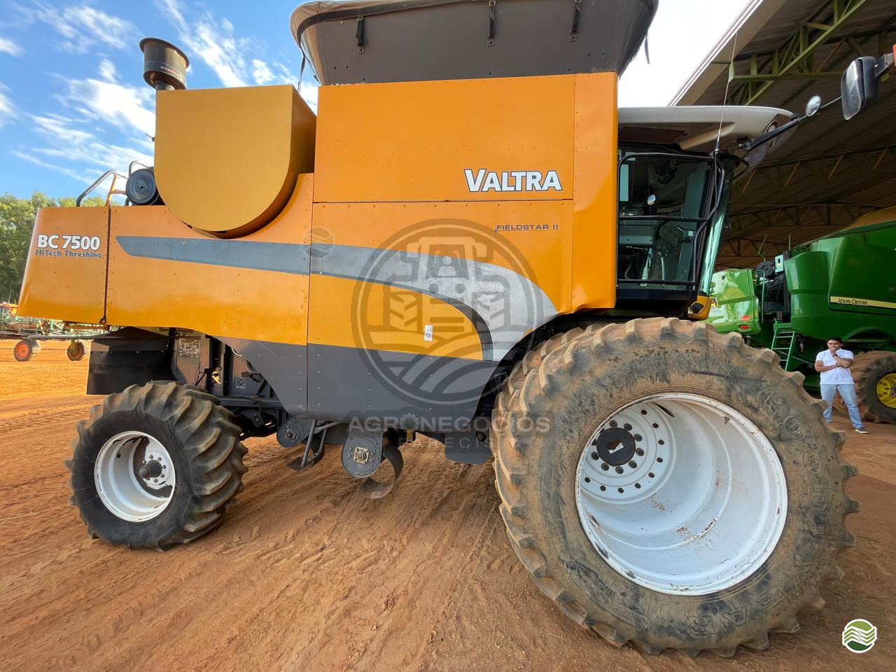 COLHEITADEIRA VALTRA VALTRA BC 7500 Agronegócios Parecis CAMPO NOVO DO PARECIS MATO GROSSO MT