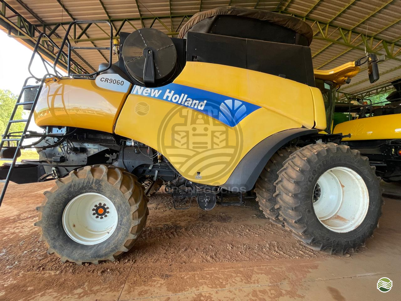 COLHEITADEIRA NEW HOLLAND CR 9060 Agronegócios Parecis CAMPO NOVO DO PARECIS MATO GROSSO MT