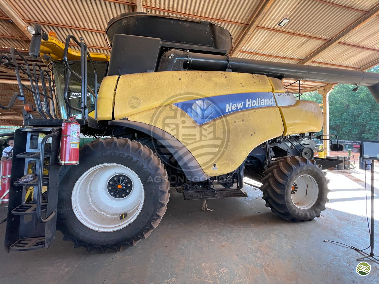 COLHEITADEIRA NEW HOLLAND CR 9060 Agronegócios Parecis CAMPO NOVO DO PARECIS MATO GROSSO MT