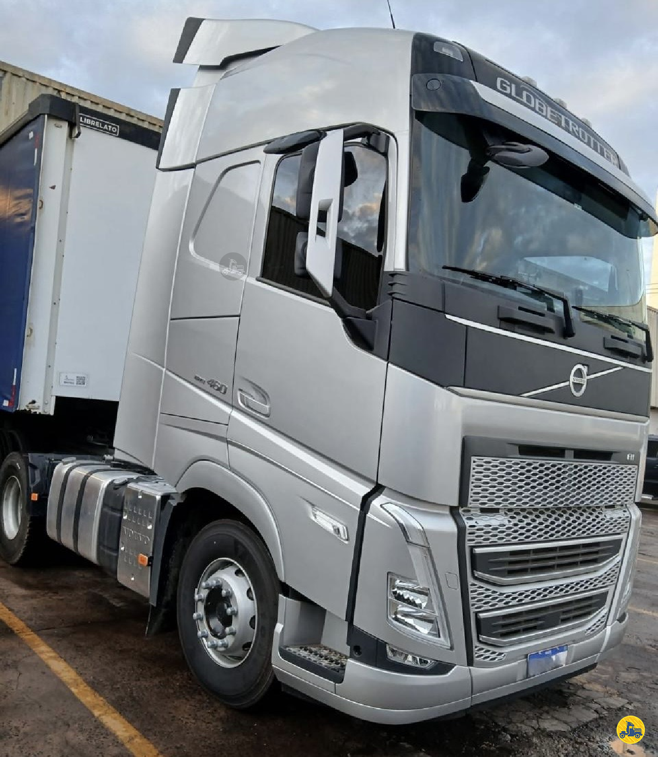 VOLVO FH 460 de Disfranco Caminhões