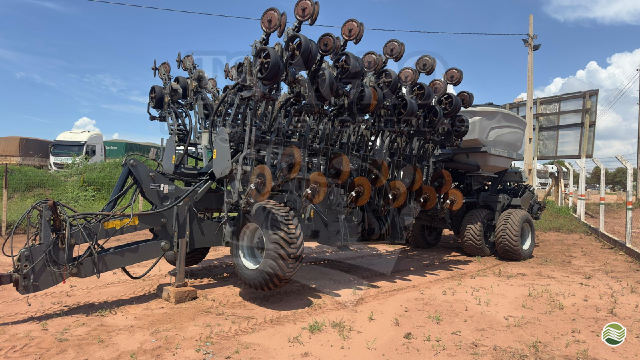 PLANTADEIRA MASSEY FERGUSON MOMENTUM MOM30 TS Agro Máquinas Agrícolas PRIMAVERA DO LESTE MATO GROSSO MT