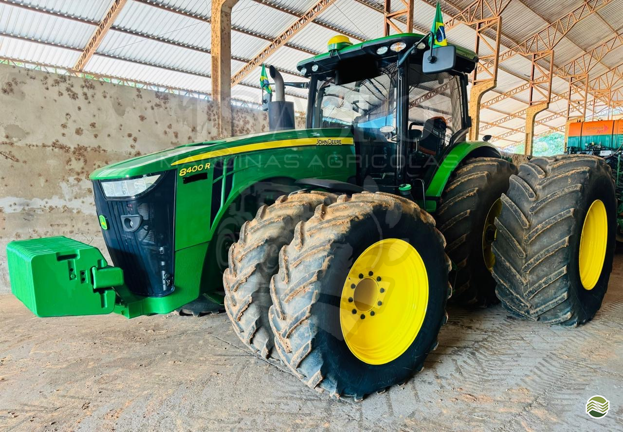 TRATOR JOHN DEERE JOHN DEERE 8400R Tração 4x4 TS Agro Máquinas Agrícolas PRIMAVERA DO LESTE MATO GROSSO MT