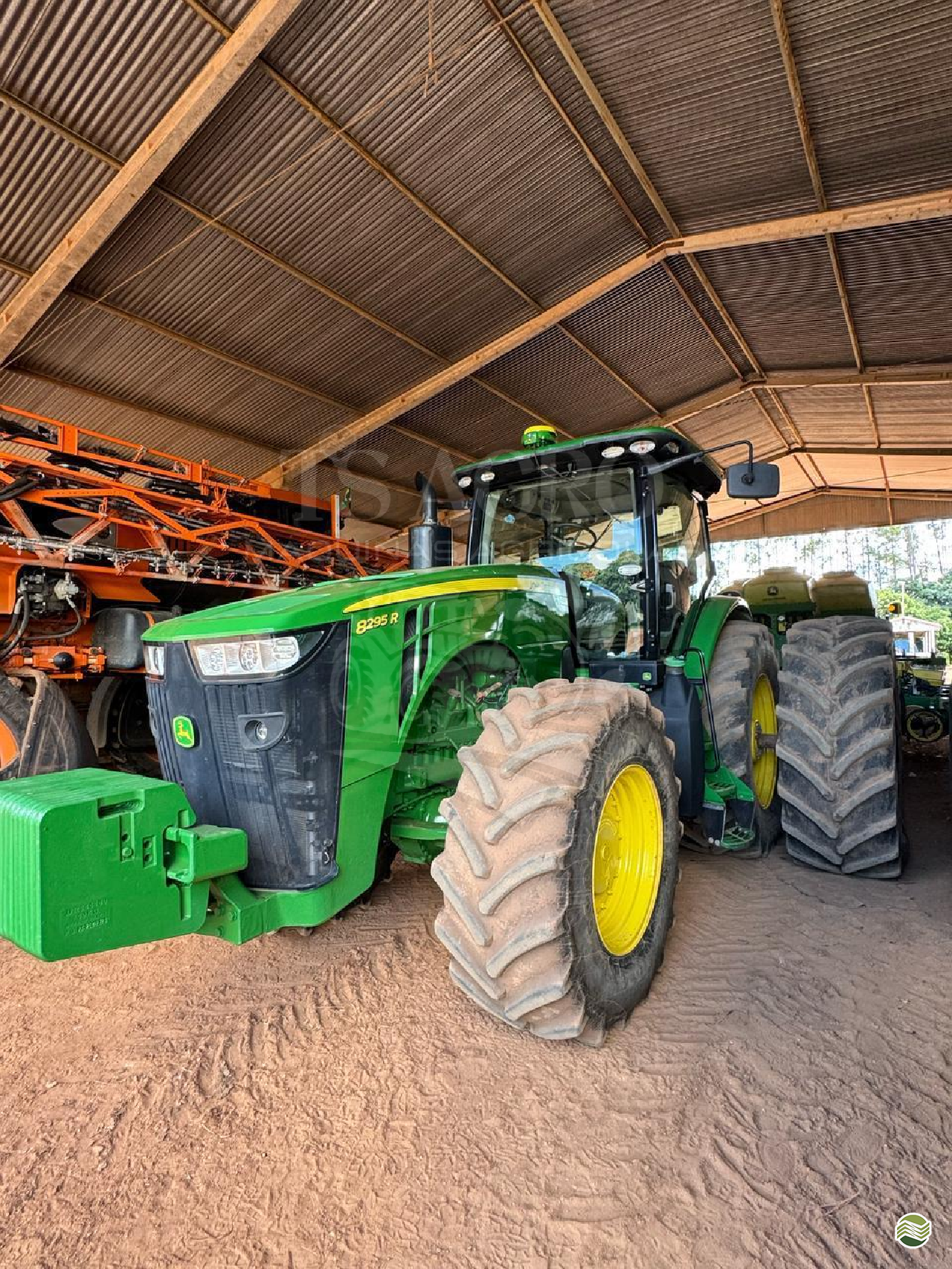 TRATOR JOHN DEERE JOHN DEERE 8295R Tração 4x4 TS Agro Máquinas Agrícolas PRIMAVERA DO LESTE MATO GROSSO MT