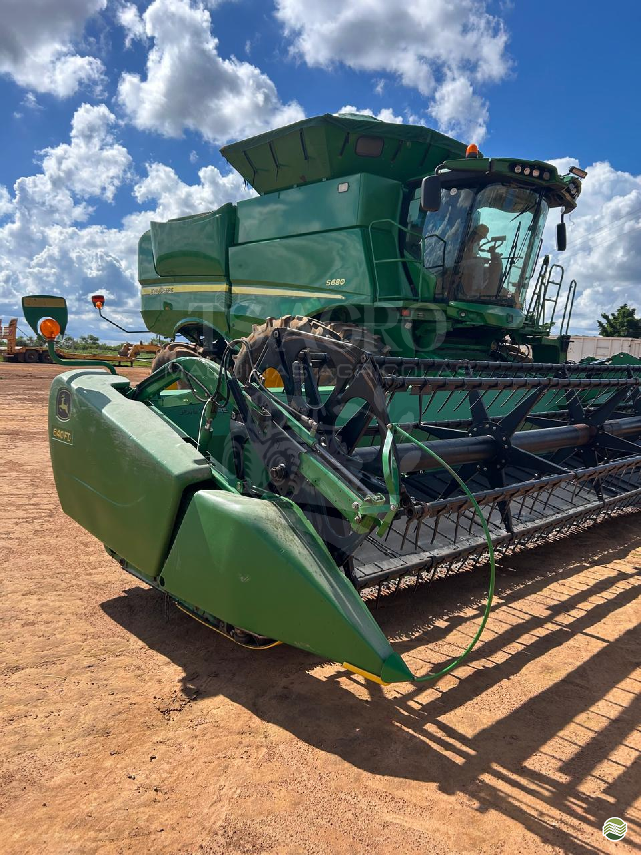COLHEITADEIRA JOHN DEERE JOHN DEERE S680 TS Agro Máquinas Agrícolas PRIMAVERA DO LESTE MATO GROSSO MT