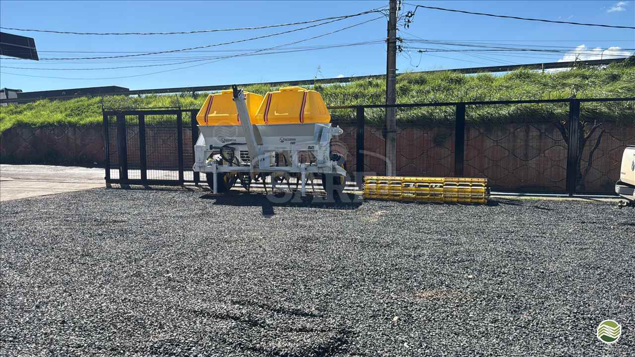 IMPLEMENTOS AGRICOLAS DESCOMPACTADOR DESCOMPACTADOR ROTATIVO SARF Soluções Agrícolas UBERLANDIA MINAS GERAIS MG