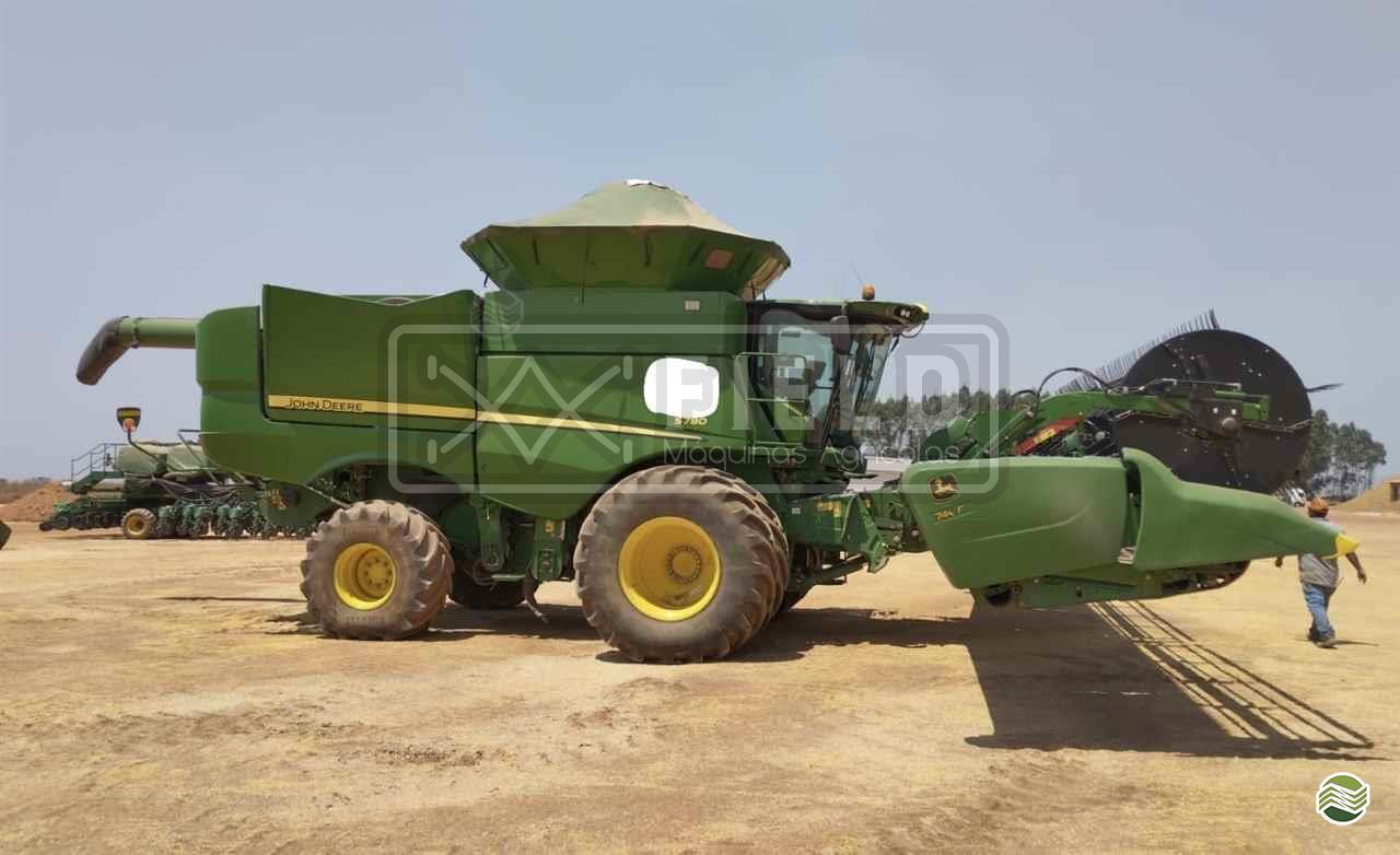COLHEITADEIRA JOHN DEERE JOHN DEERE S780 Field Máquinas Agrícolas CLEVELANDIA PARANÁ PR