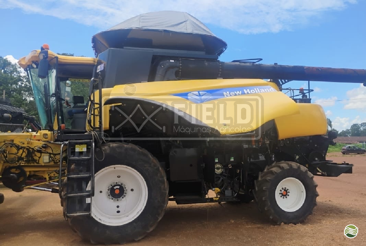COLHEITADEIRA NEW HOLLAND CR 9060 Field Máquinas Agrícolas CLEVELANDIA PARANÁ PR