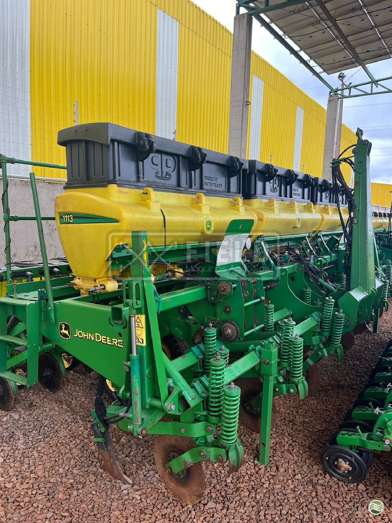 PLANTADEIRA JOHN DEERE PLANTADEIRAS 1113 Field Máquinas Agrícolas CLEVELANDIA PARANÁ PR