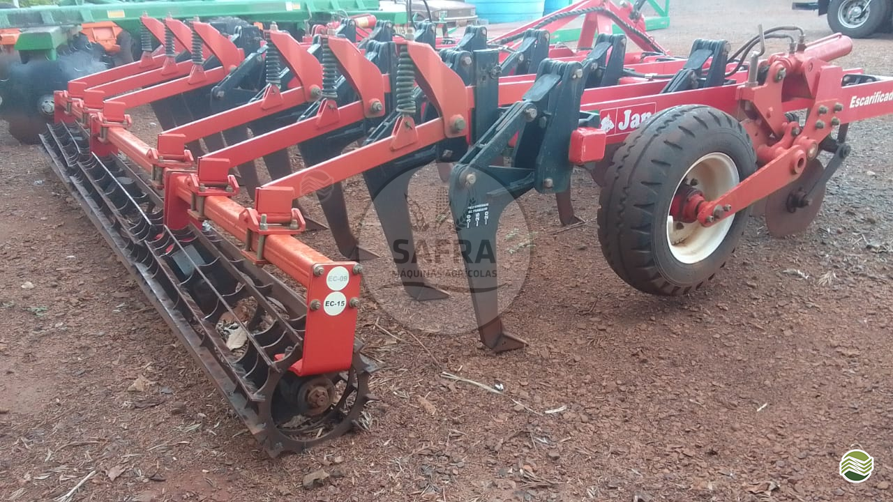IMPLEMENTOS AGRICOLAS ESCARIFICADOR 15 HASTES DISCO CORTE Safra Máquinas Agrícolas - GTS JARDIM ALEGRE PARANÁ PR