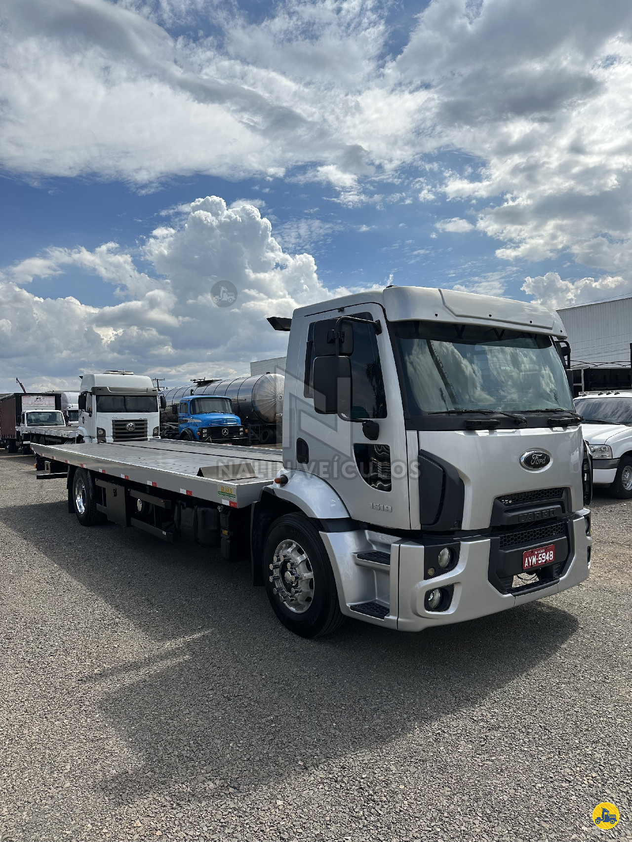 CAMINHAO FORD CARGO 1519 Plataforma Guincho Toco 4x2 Nalin Veículos CAMBE PARANÁ PR